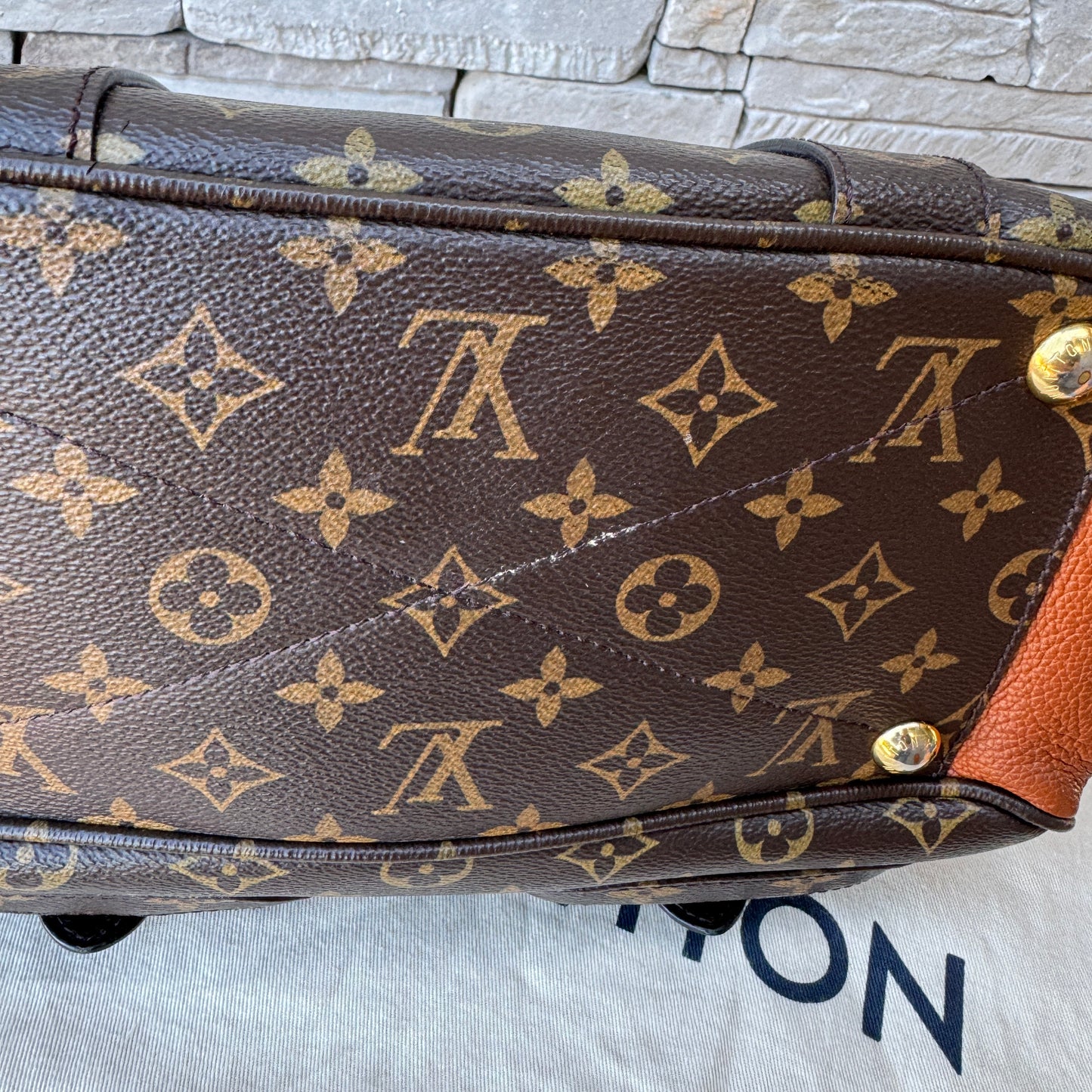 Louis Vuitton Monogram Manhattan NM