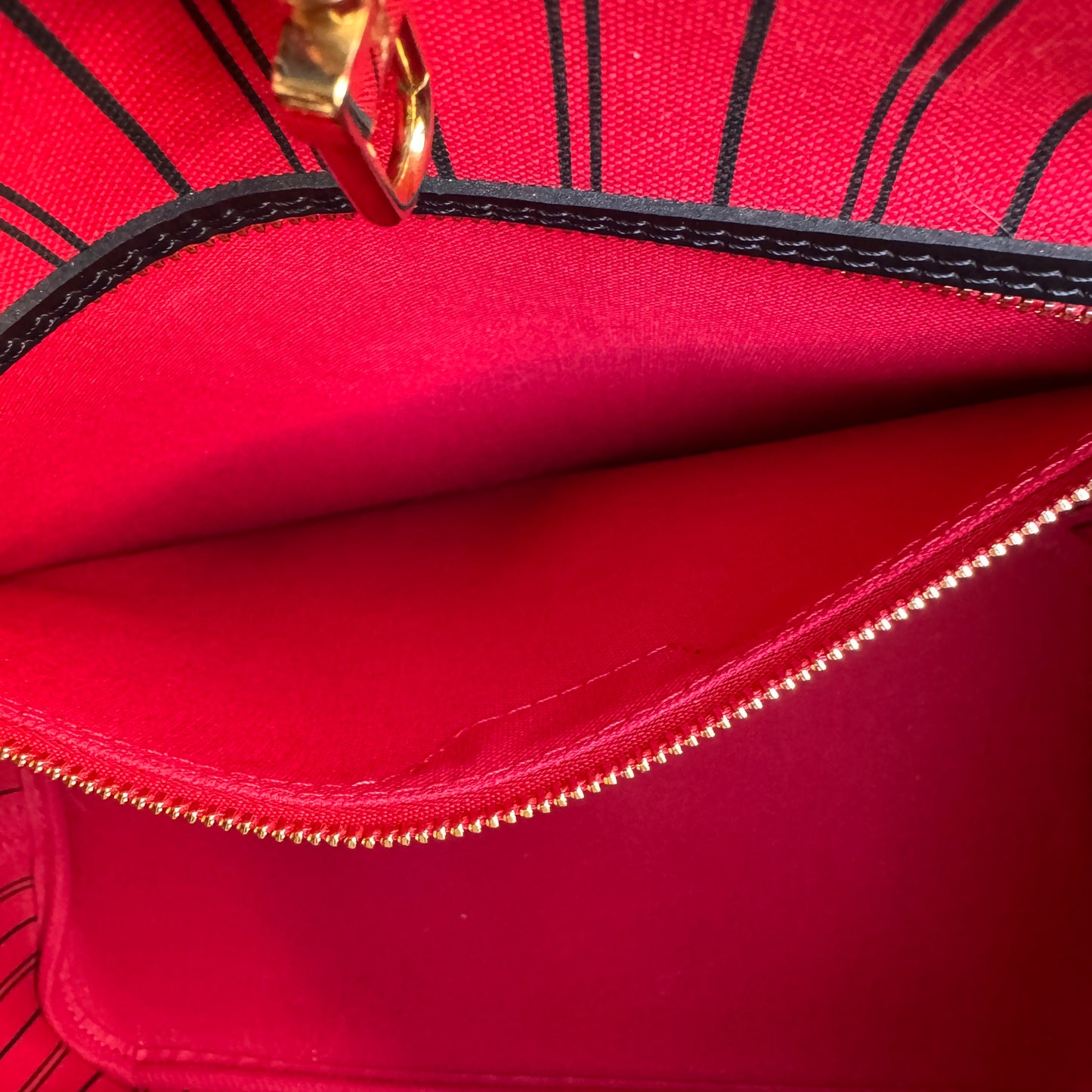 Louis Vuitton Monogram World Tour Neverfull MM