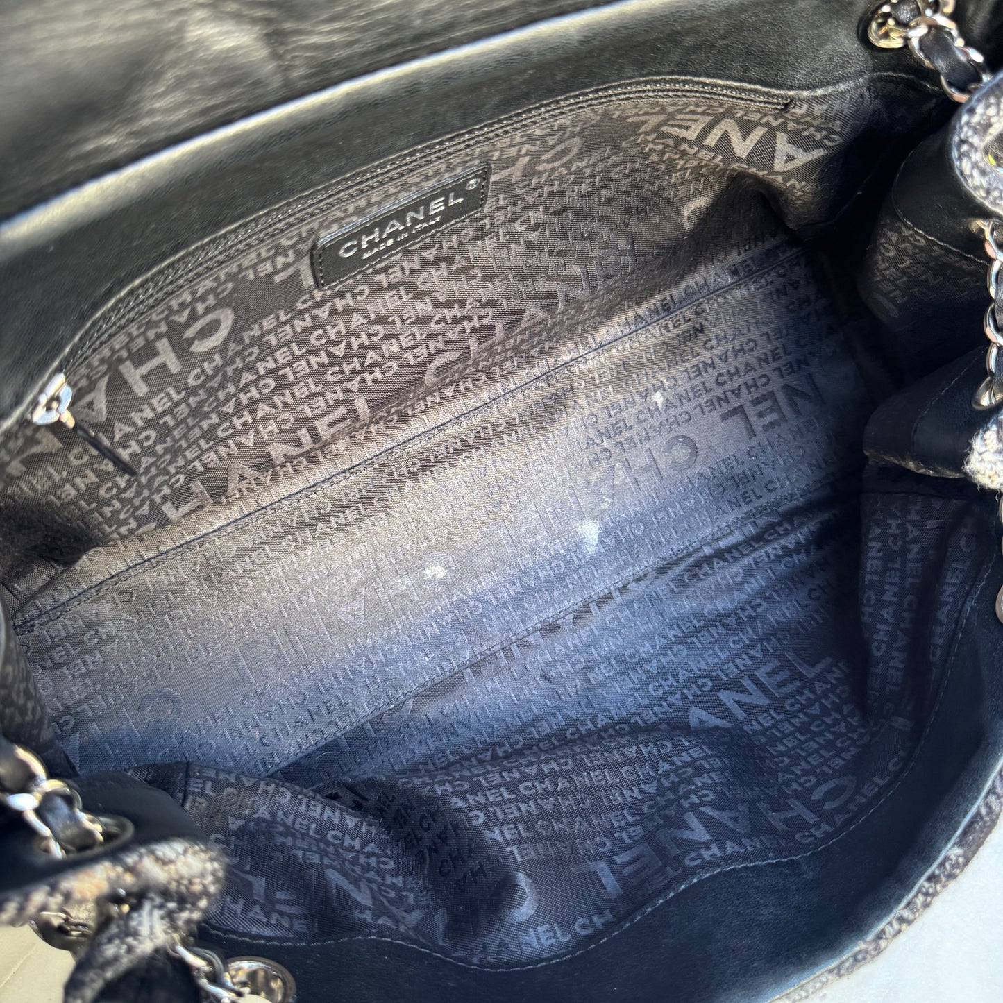 Chanel Tweed CC East West Shoulder Bag