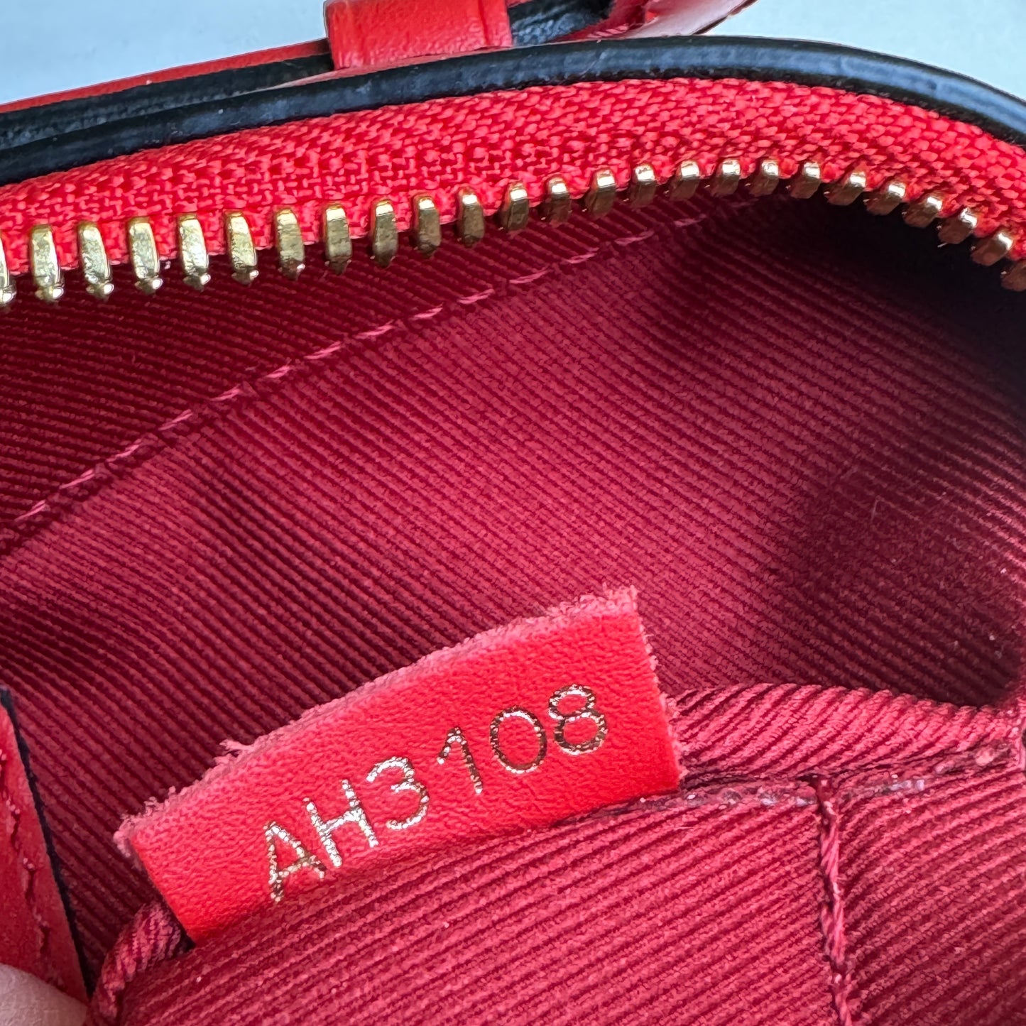 Louis Vuitton Monogram Saintonge Coquelicot Crossbody