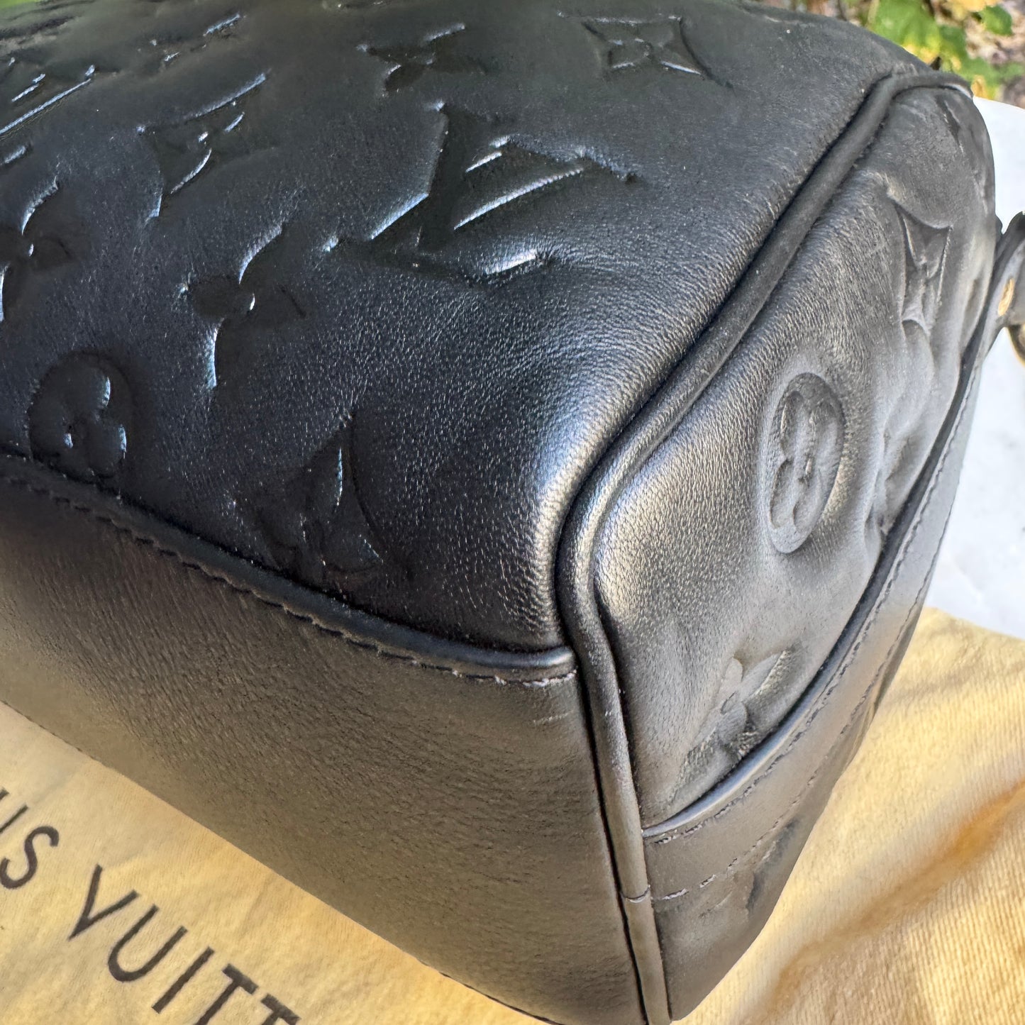 Louis Vuitton Monogram Bubblegram Empreinte Speedy 22 Bandouliere