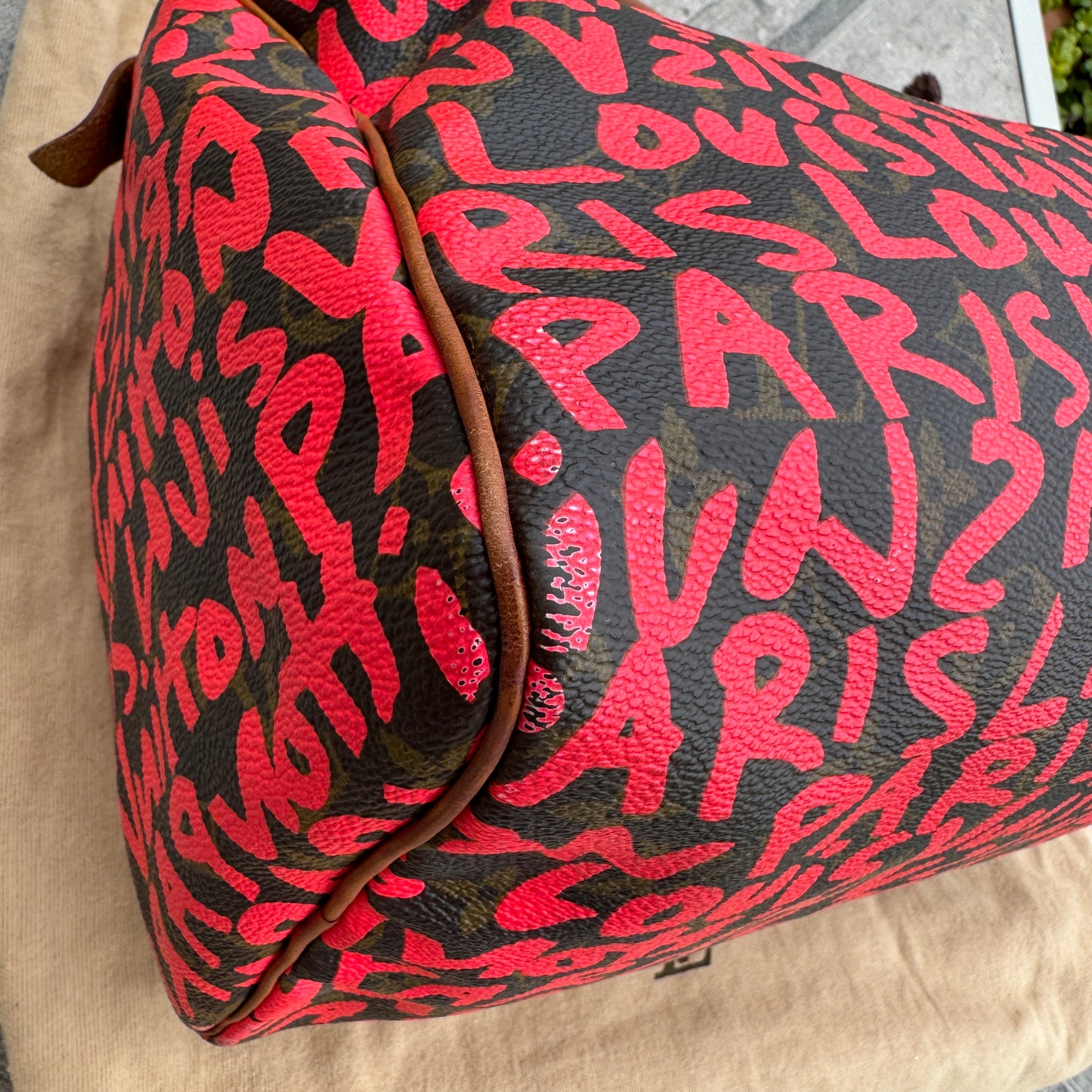 Louis Vuitton Graffiti Monogram Speedy 30