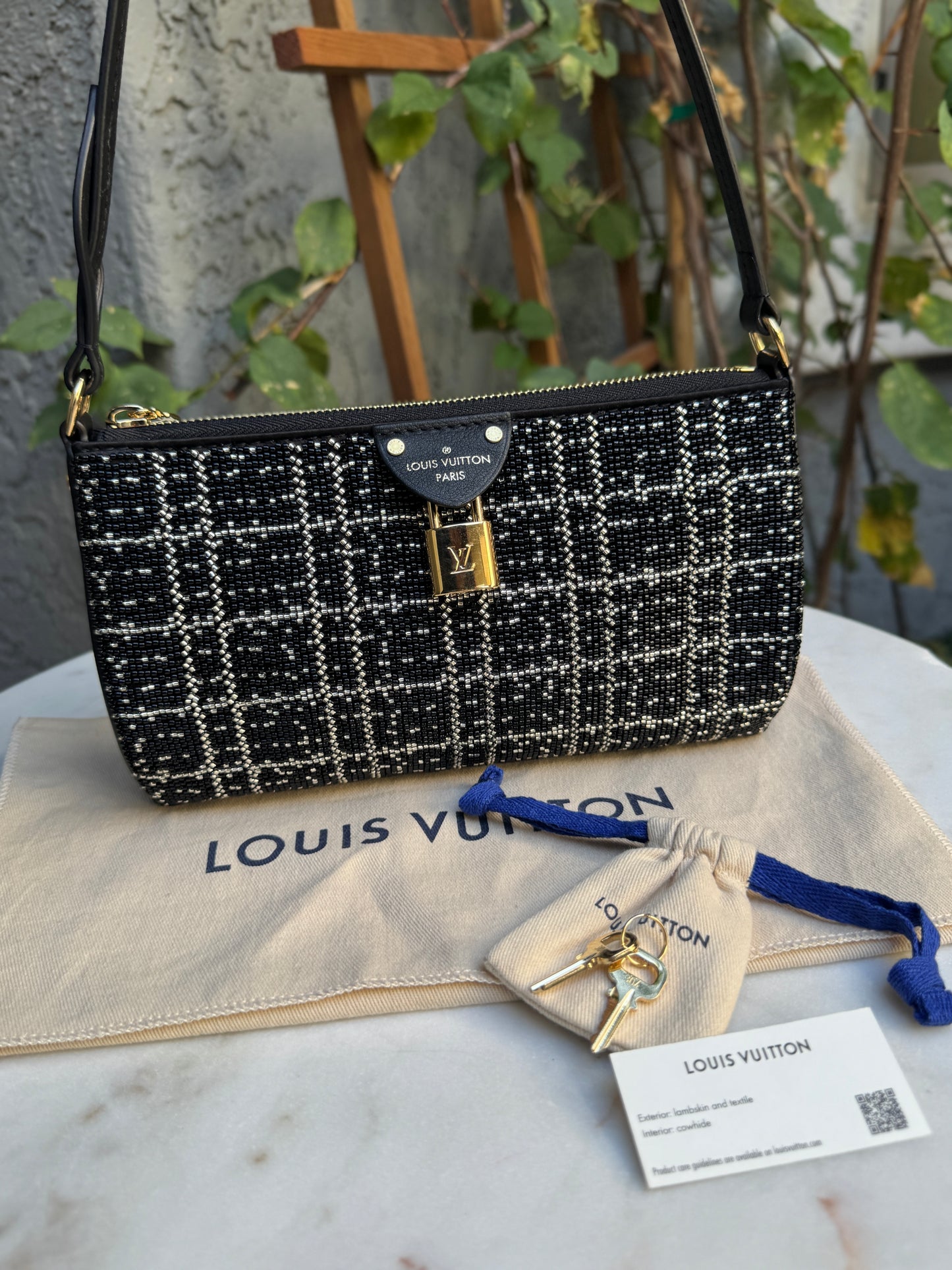 Louis Vuitton Beaded Pochette Tirette Limited Edition Shoulder Bag