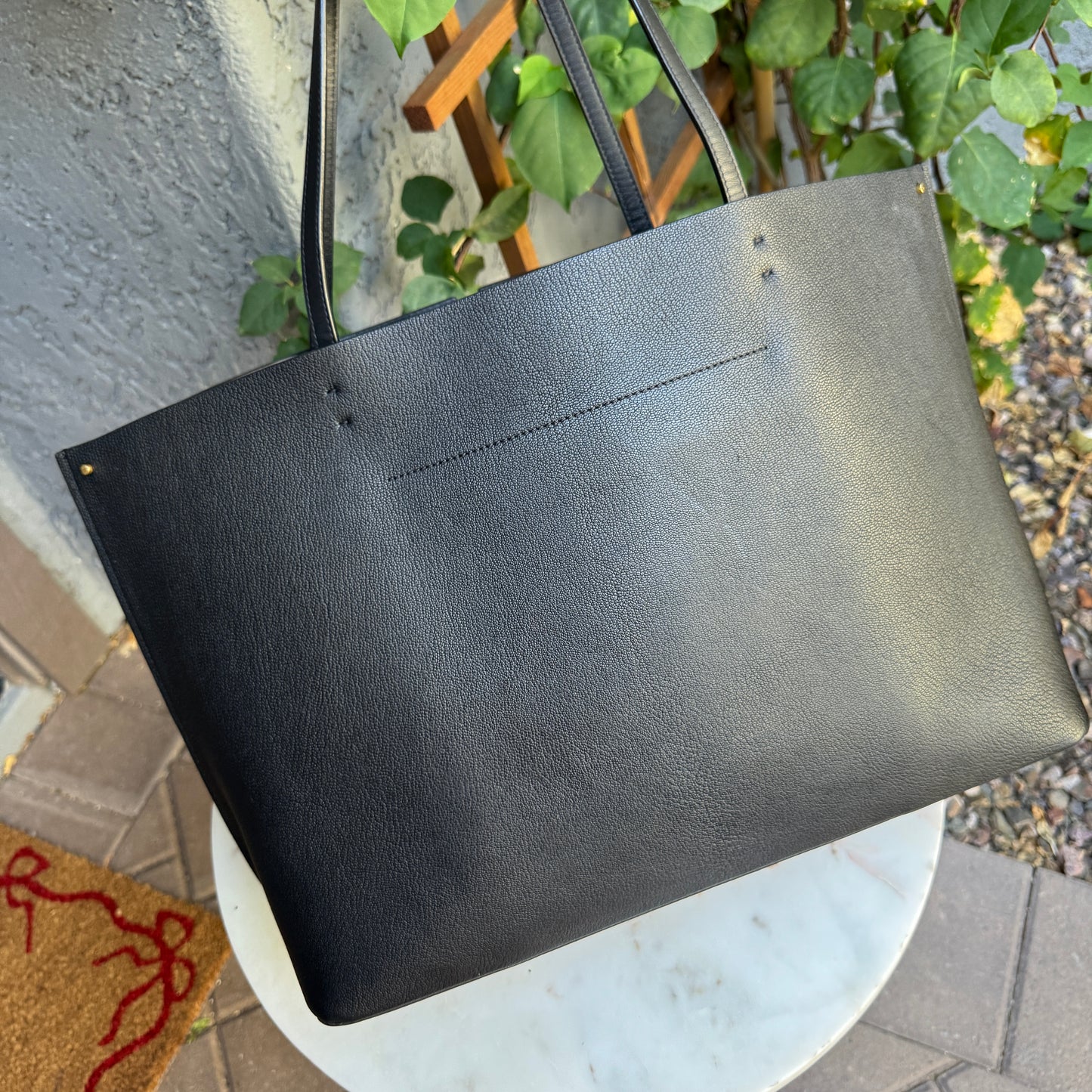 Valentino Garavani Vlogo Leather Fillme Tote