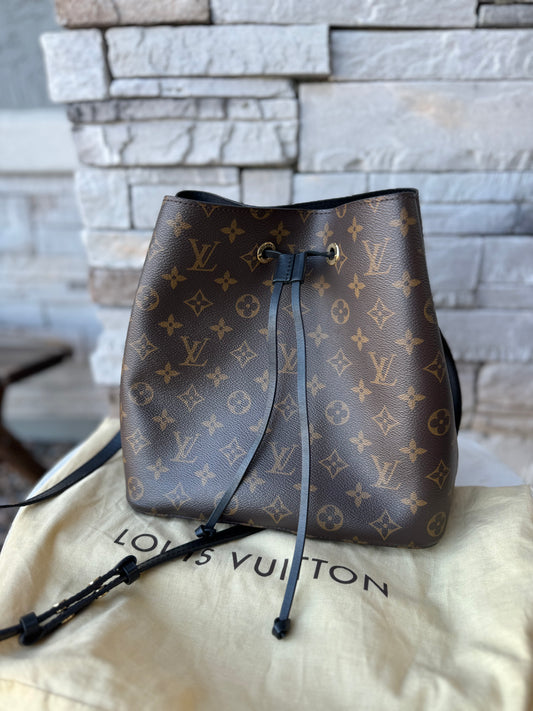 Louis Vuitton Monogram Neonoe MM