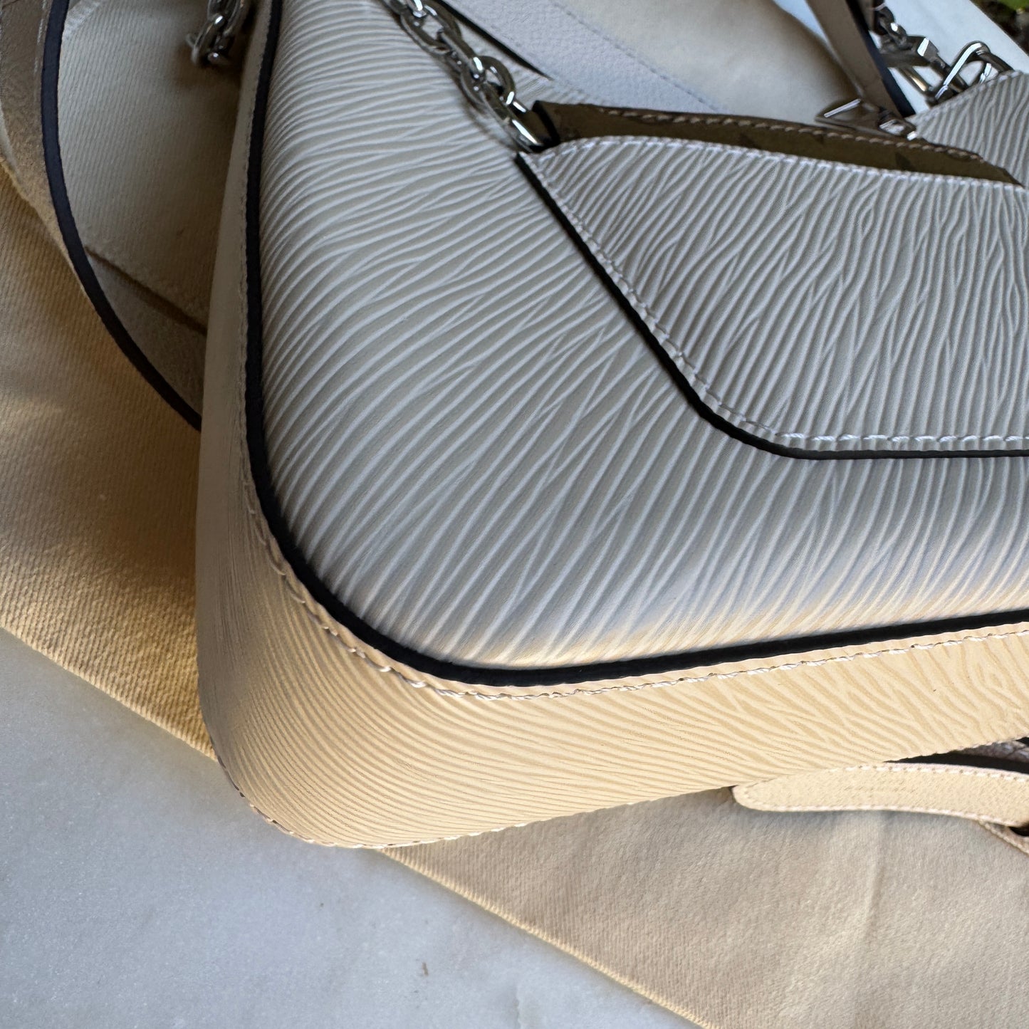 Louis Vuitton Quartz Epi Leather Marelle Crossbody