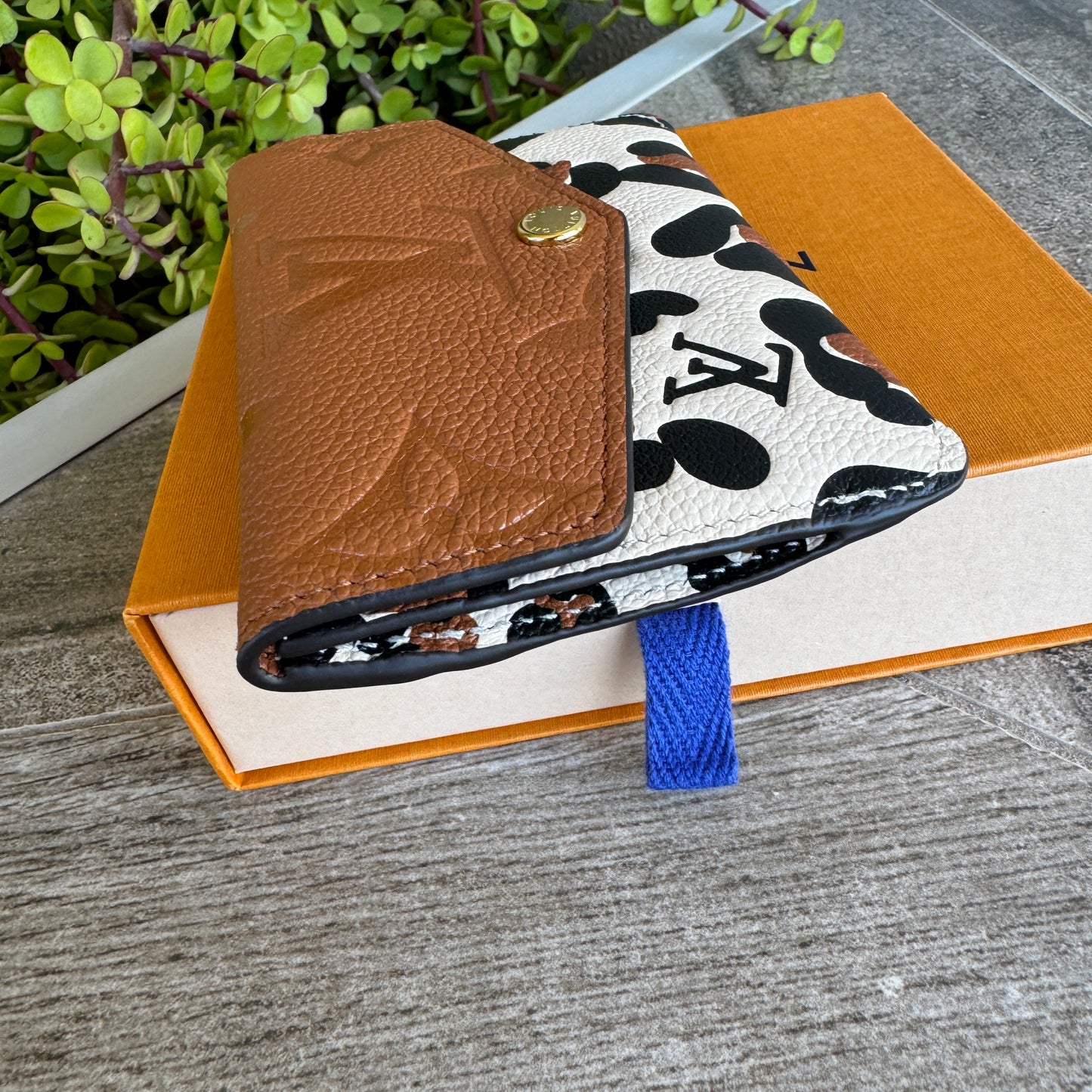Louis Vuitton Empreinte Monogram Giant Wild At Heart Key Pouch