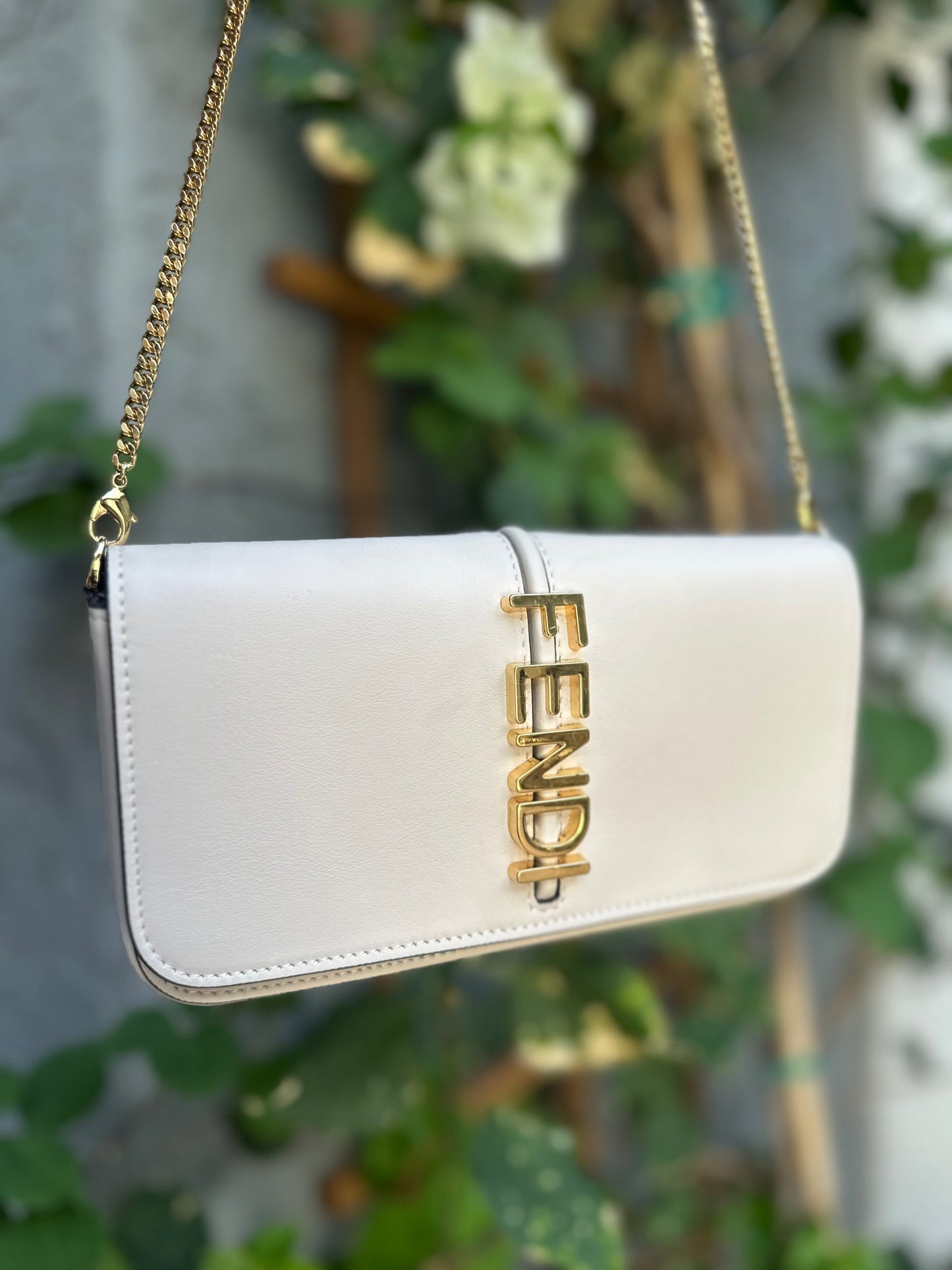 Fendi Fendigraphy Wallet On Chain Leather Crossbody