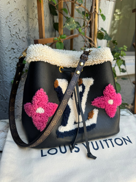 Louis Vuitton Monogram Teddy NeoNoe MM with Pouch