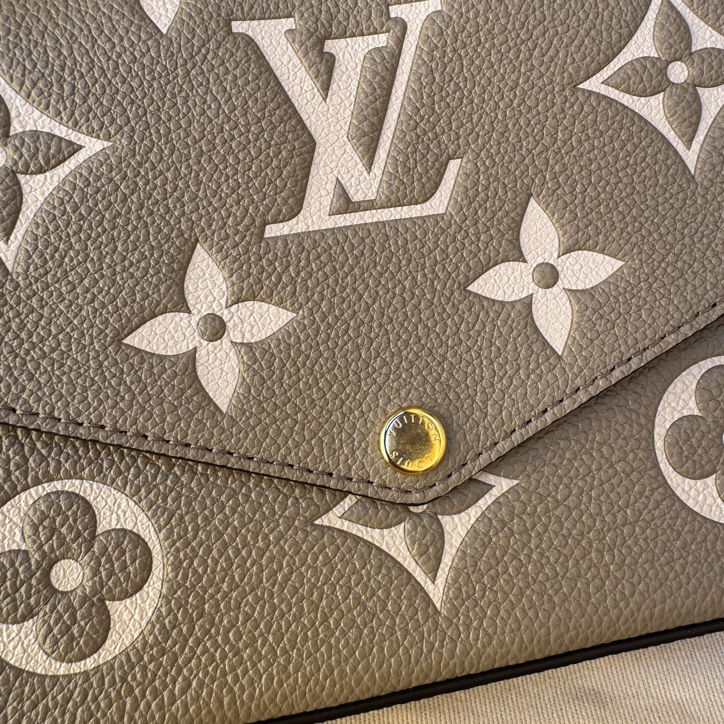 Louis Vuitton Bicolor Monogram Empreinte Pochette Félicie