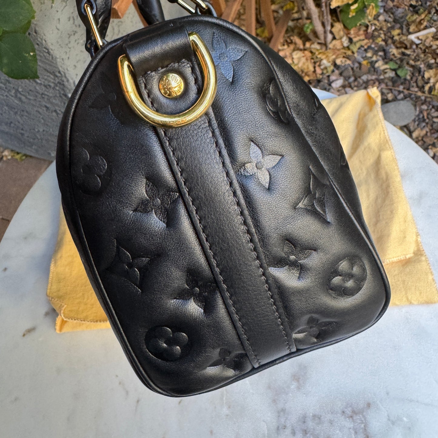 Louis Vuitton Monogram Bubblegram Empreinte Speedy 22 Bandouliere