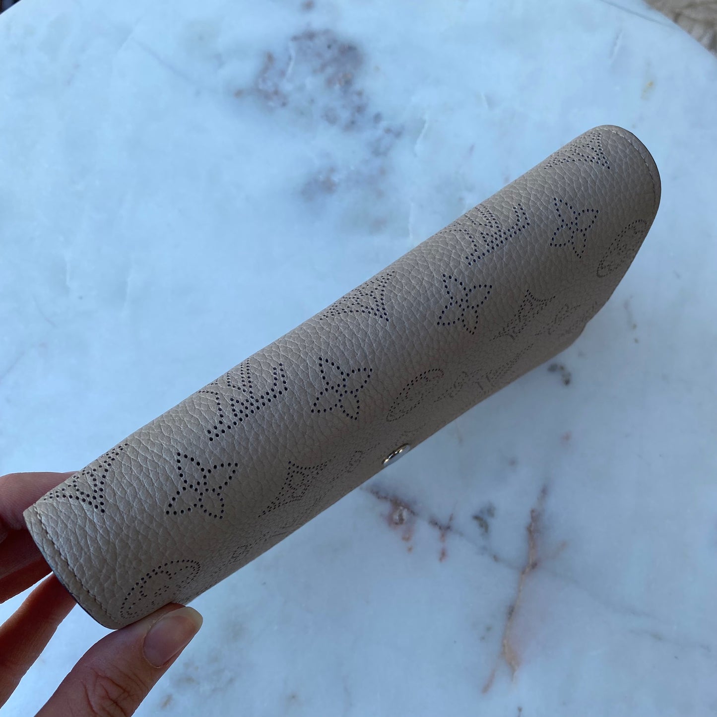 Louis Vuitton Portefeuille Iris Mahina Leather Wallet