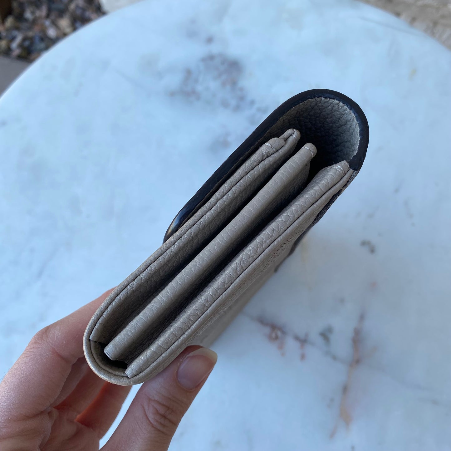 Louis Vuitton Portefeuille Iris Mahina Leather Wallet