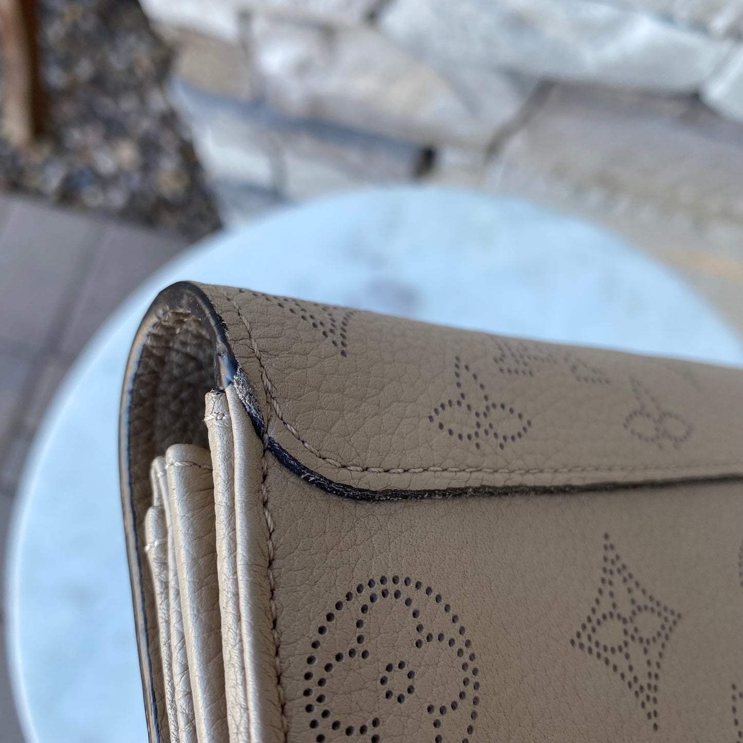 Louis Vuitton Portefeuille Iris Mahina Leather Wallet