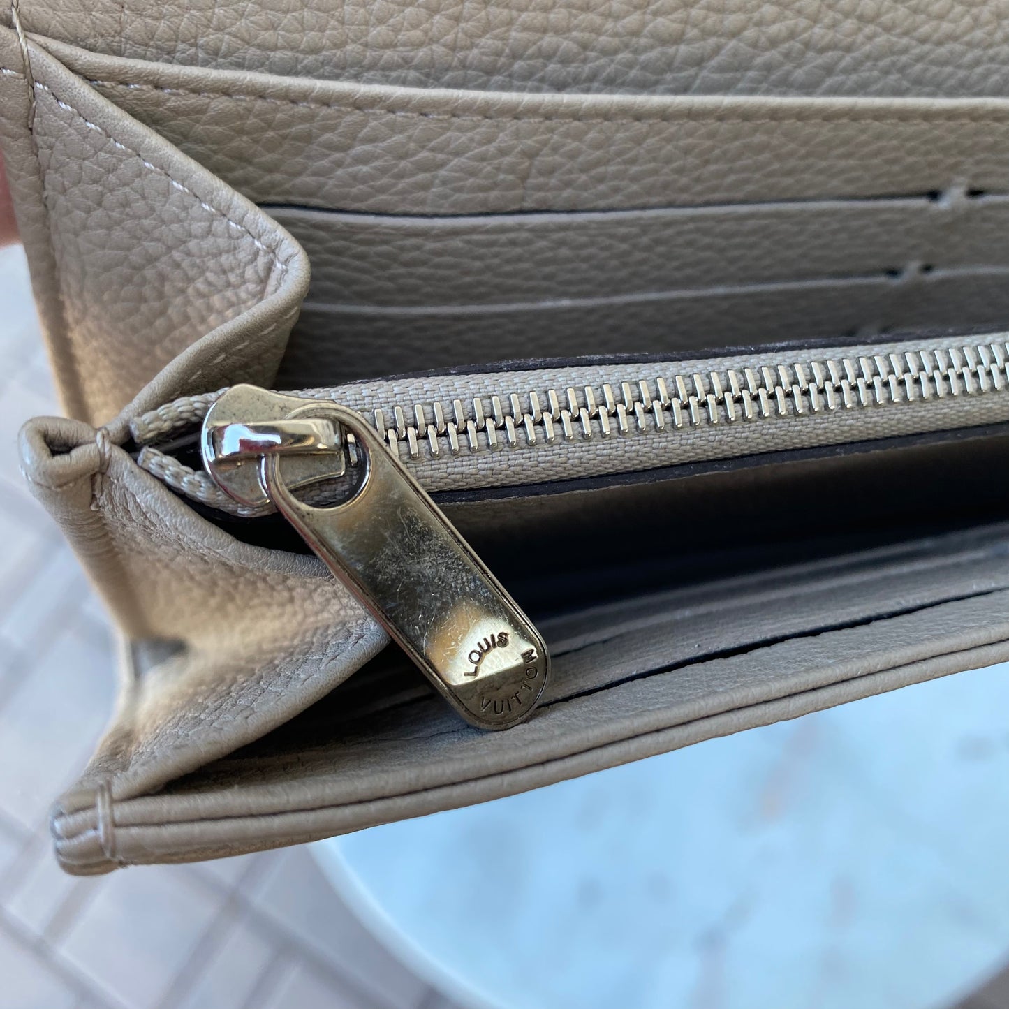 Louis Vuitton Portefeuille Iris Mahina Leather Wallet