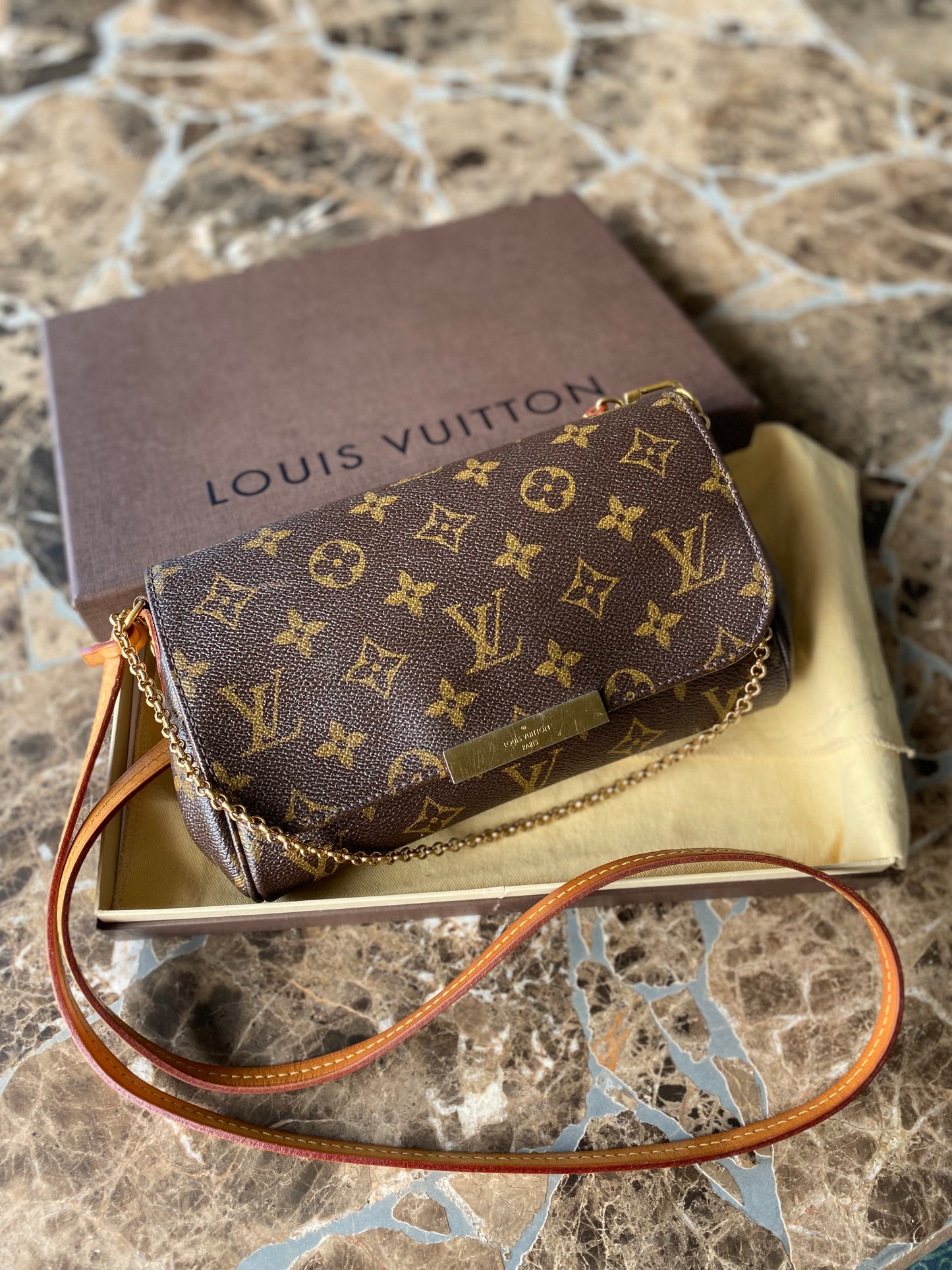 Louis Vuitton Monogram Favorite PM Clutch Crossbody