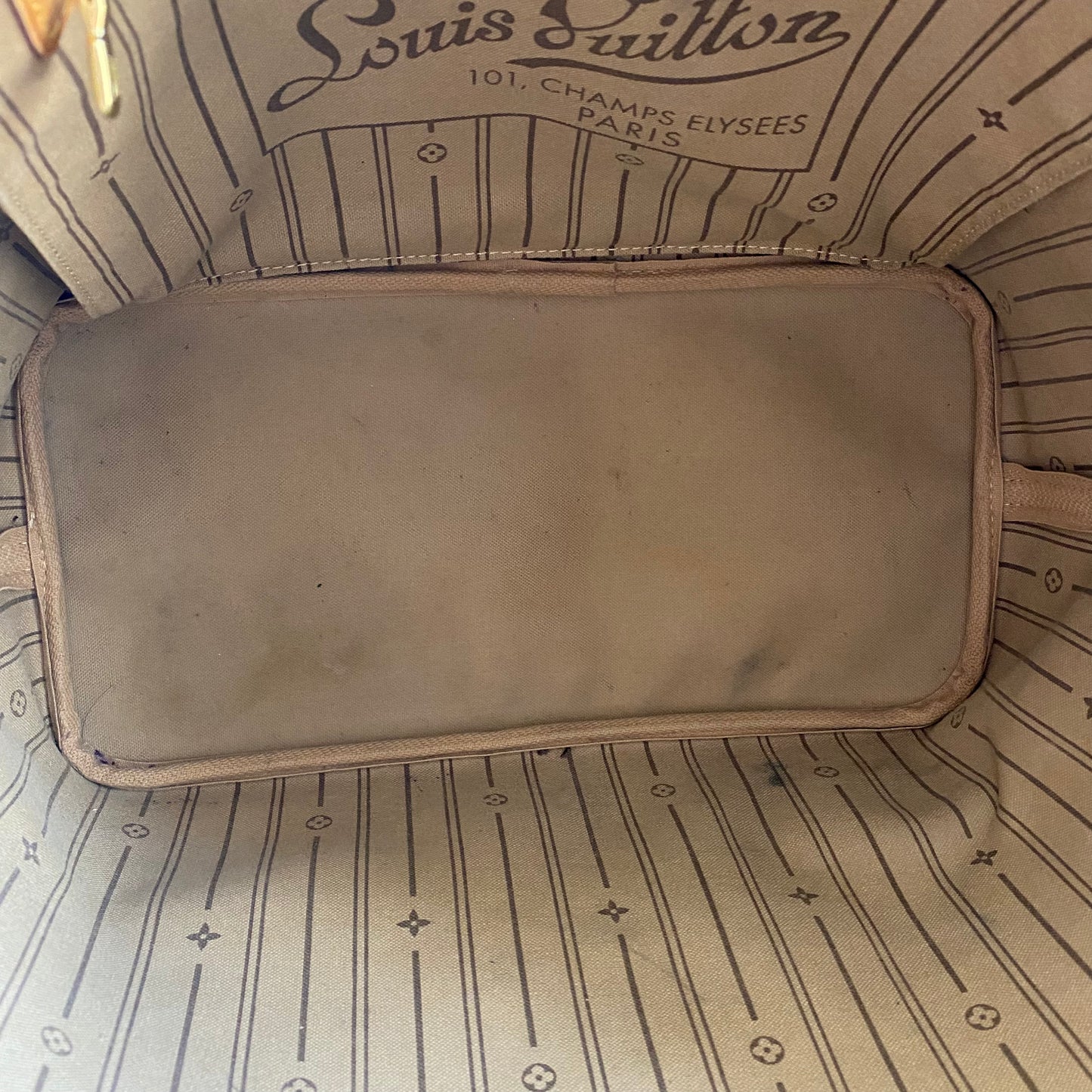 Louis Vuitton Monogram Neverfull MM