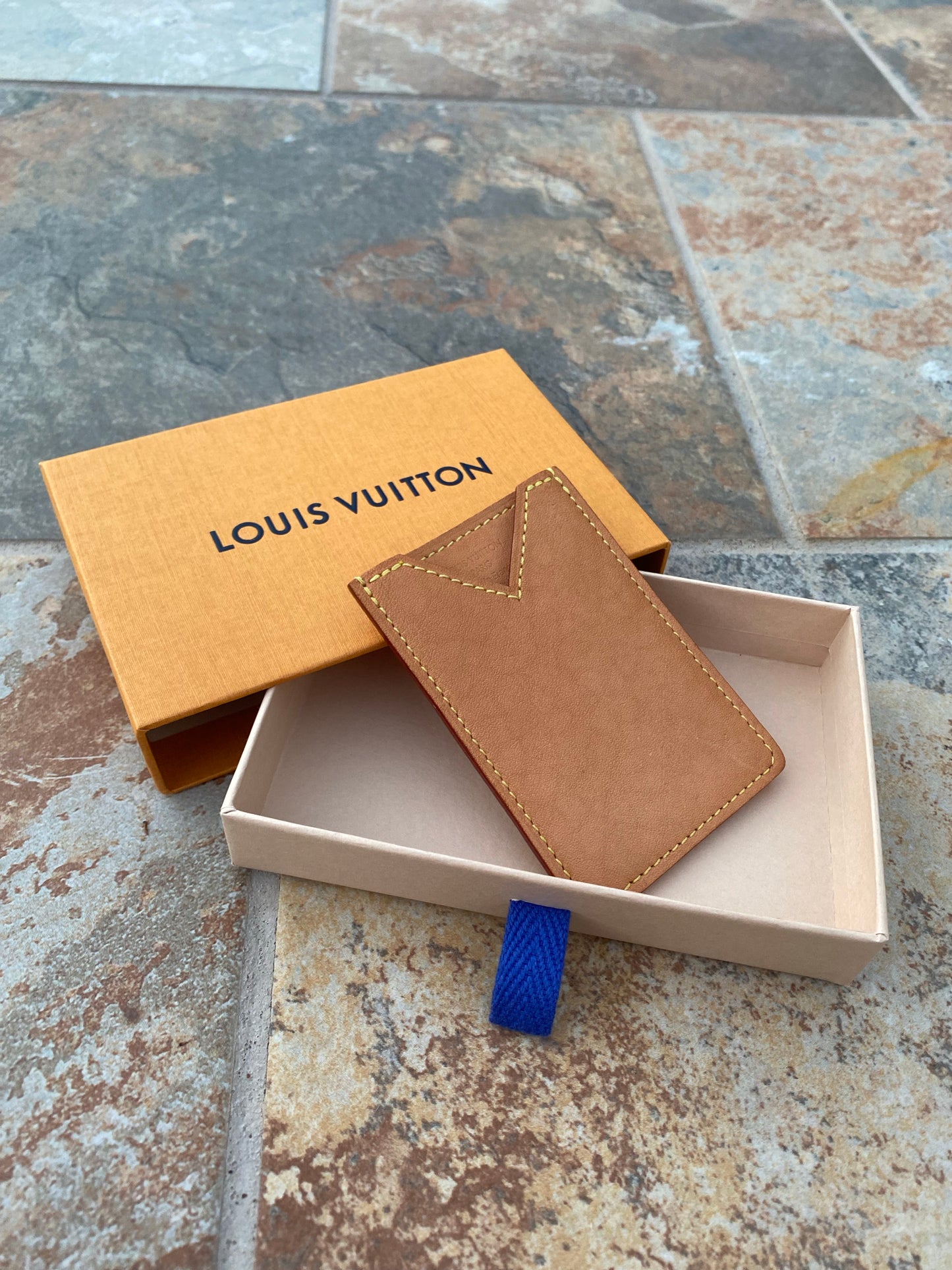 Louis Vuitton Vachetta 24 Eiffel Tower Card Holder