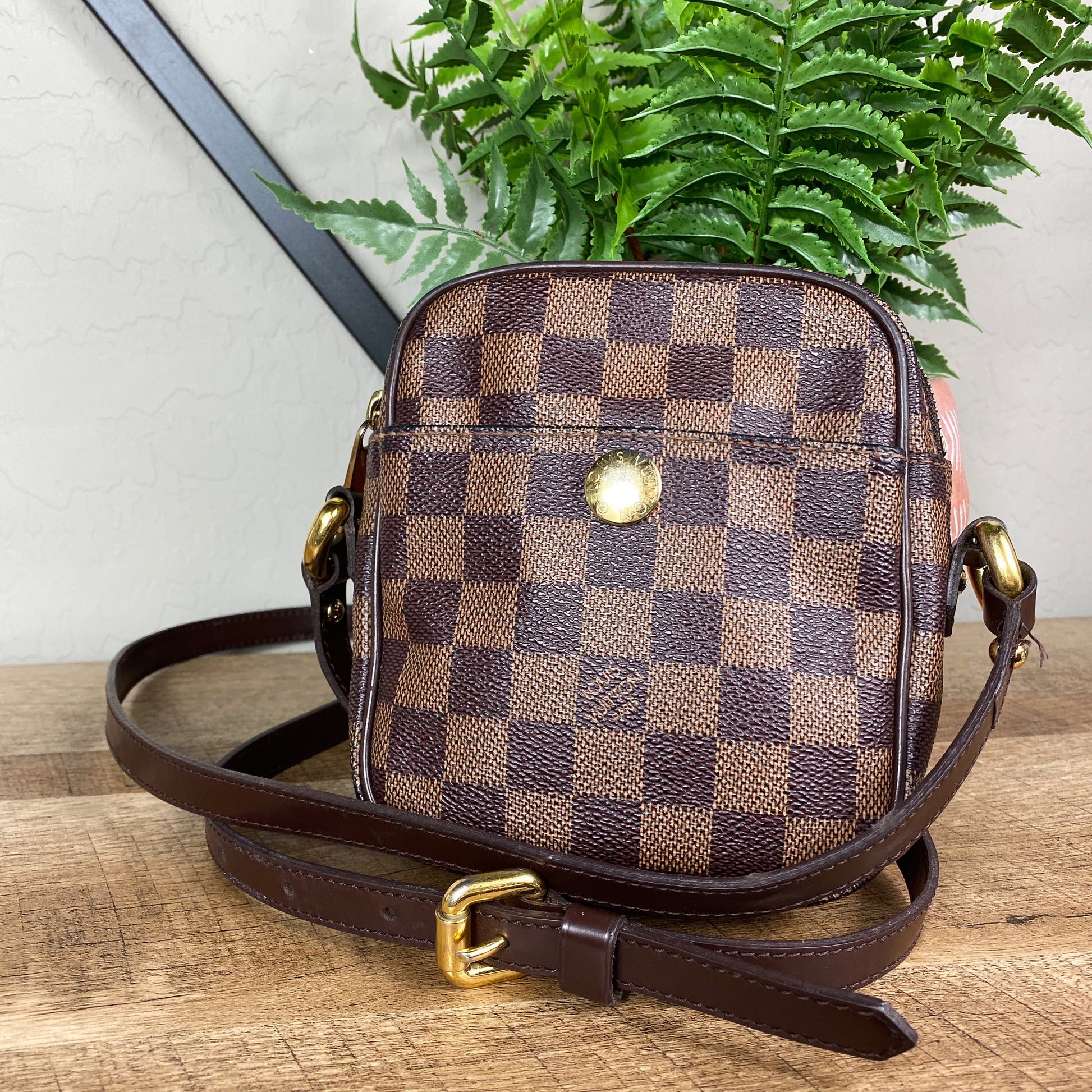 Louis Vuitton Damier Ebene Rift Crossbody – The Foxy Shopper