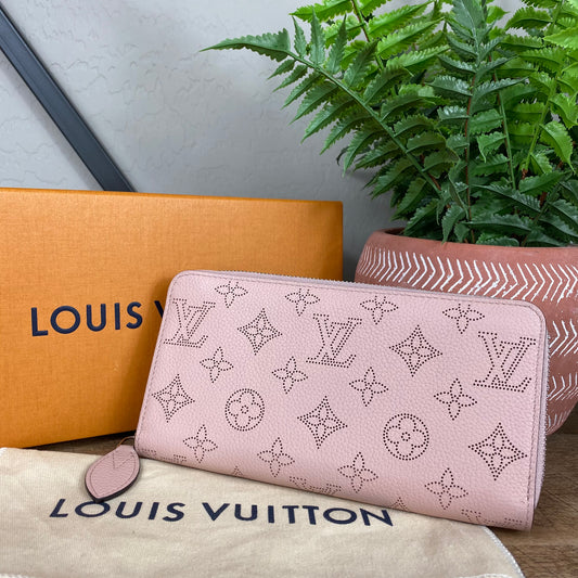 Louis Vuitton Mahina Zippy Wallet Magnolia