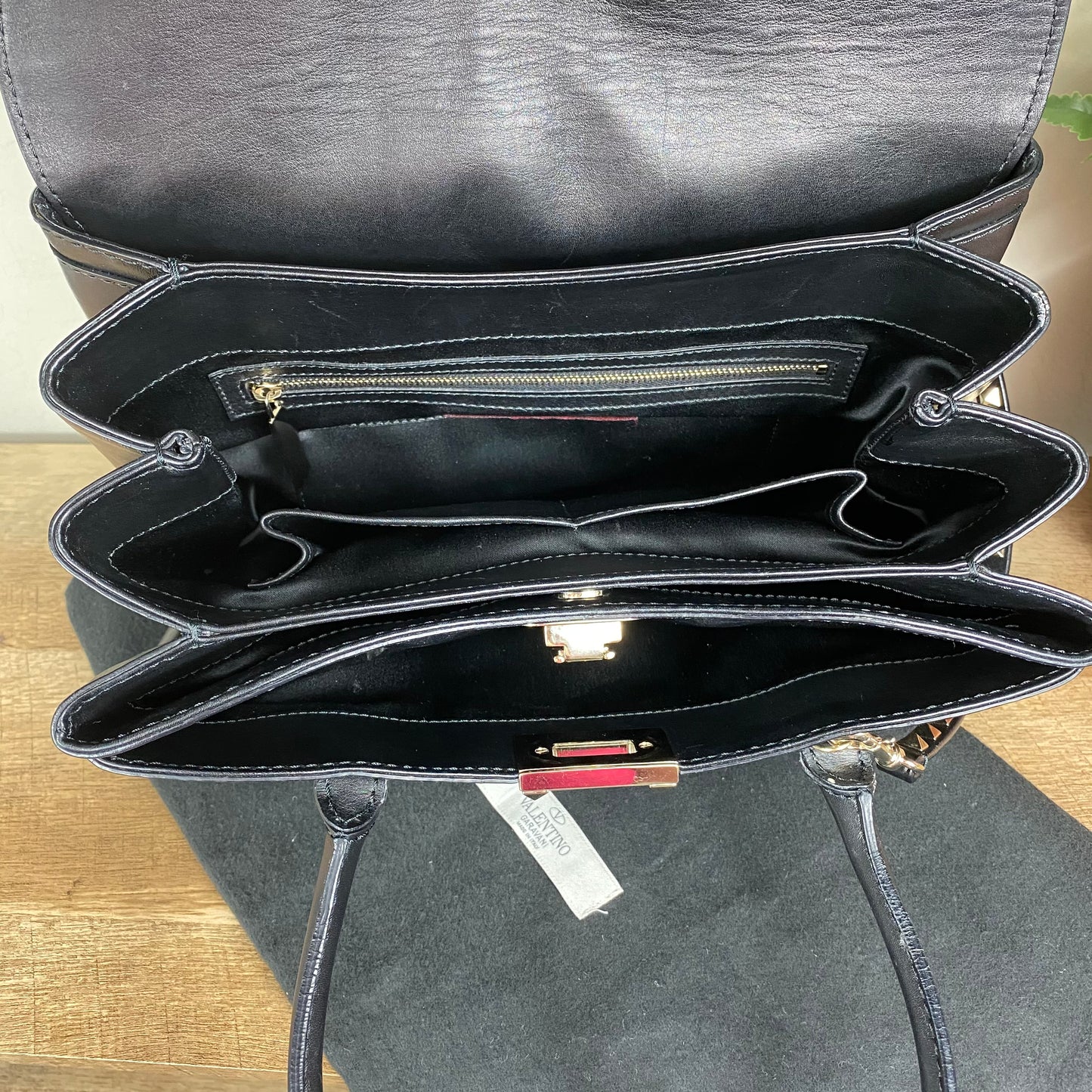 Valentino Garavani Vitello Rockstud Accordion Satchel