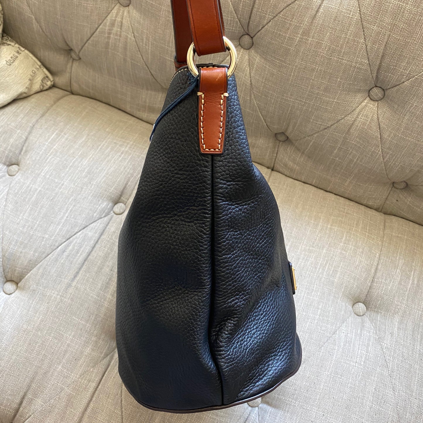 Dooney & Bourke Pebble Grain Thea Feed Bag