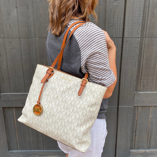 Michael Kors Bedford Vanilla Pocket Tote