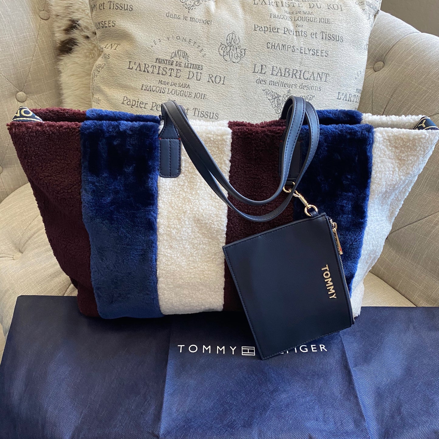 Tommy Hilfiger Large Plush Striped Tote