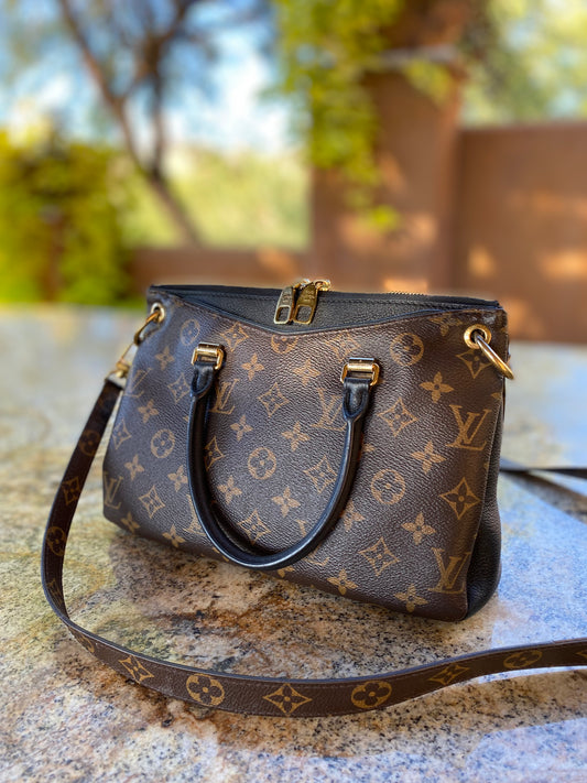 Louis Vuitton Pallas BB Noir Crossbody