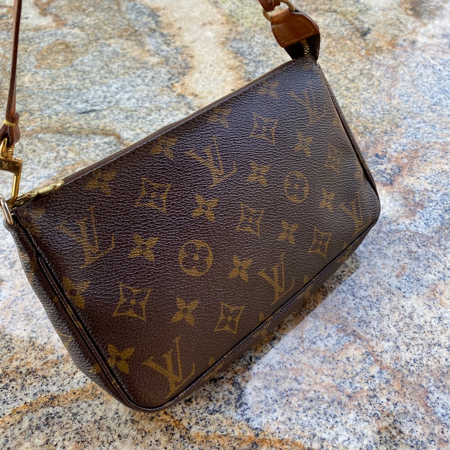 Louis Vuitton Monogram Pochette Accessoires