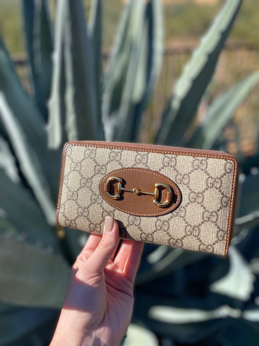 Gucci Horsebit 1955 GG Supreme Continental Wallet