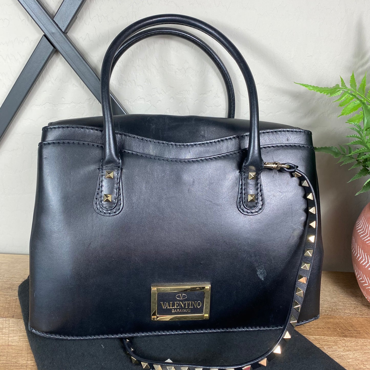 Valentino Garavani Vitello Rockstud Accordion Satchel