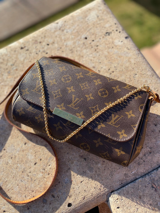 Louis Vuitton Monogram Favorite MM Crossbody
