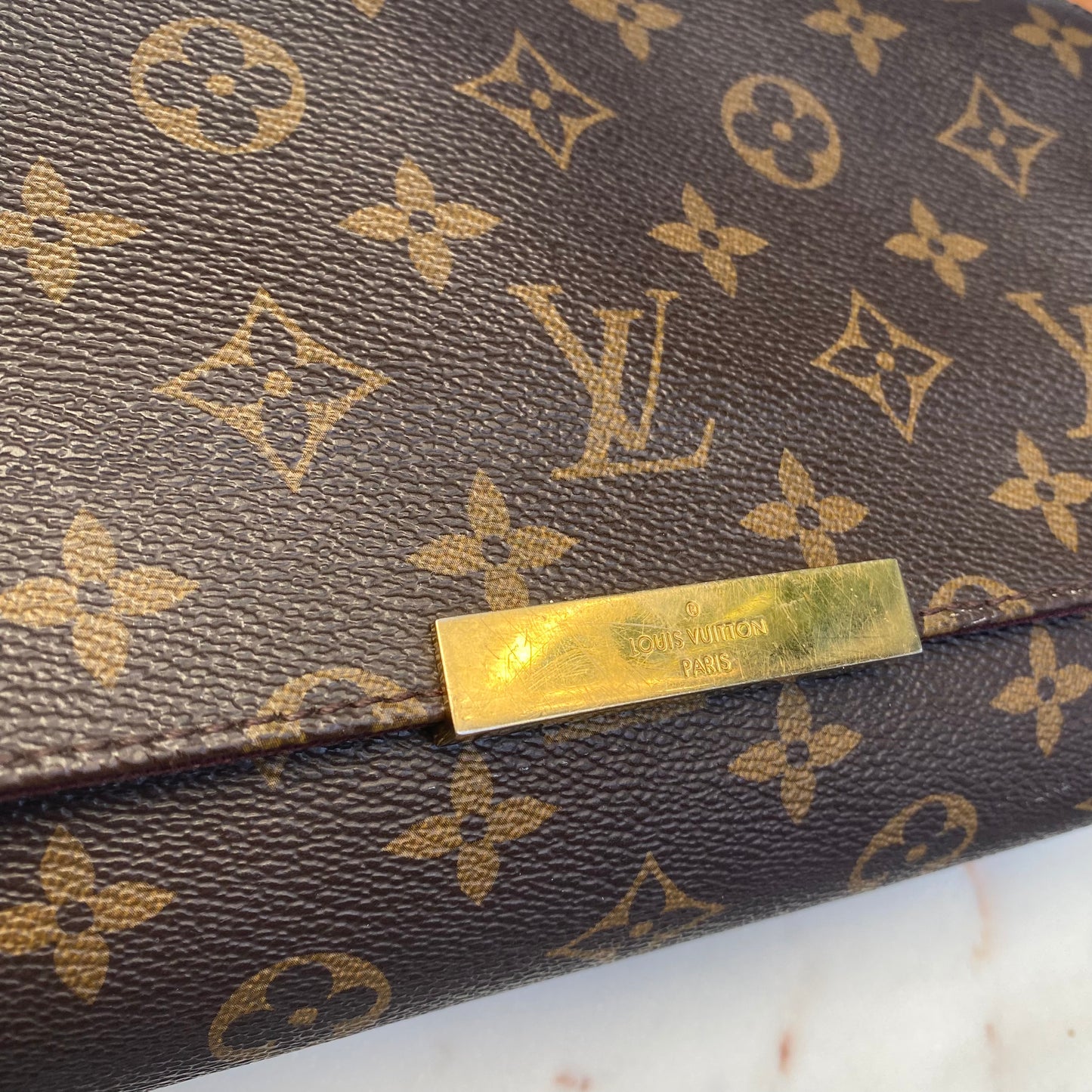 Louis Vuitton Monogram Favorite MM Crossbody