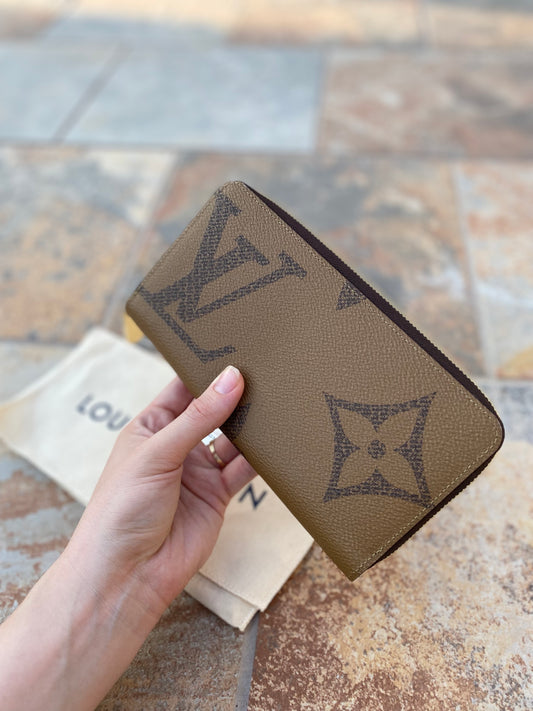 Louis Vuitton Long Zippy Reverse Monogram Wallet