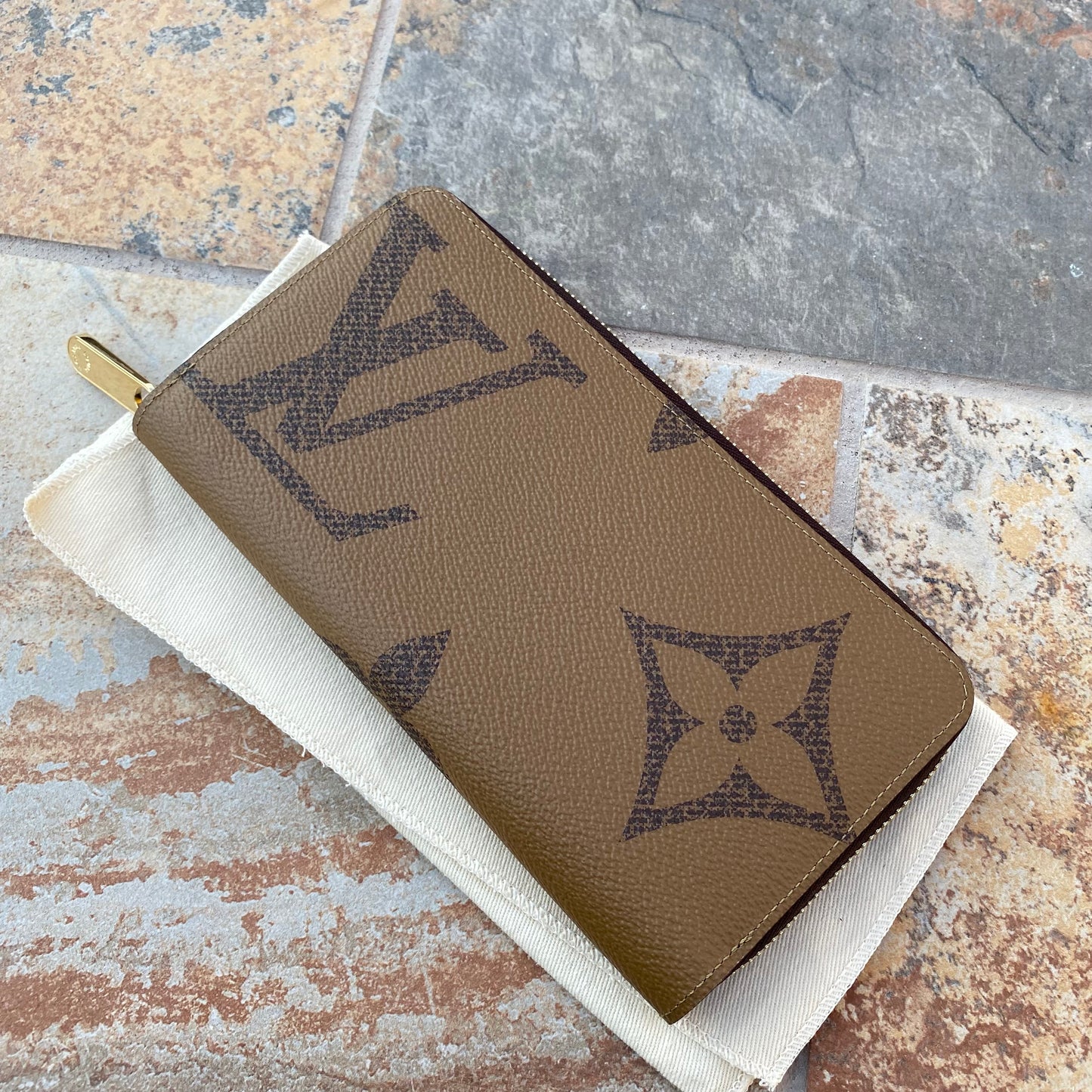 Louis Vuitton Long Zippy Reverse Monogram Wallet