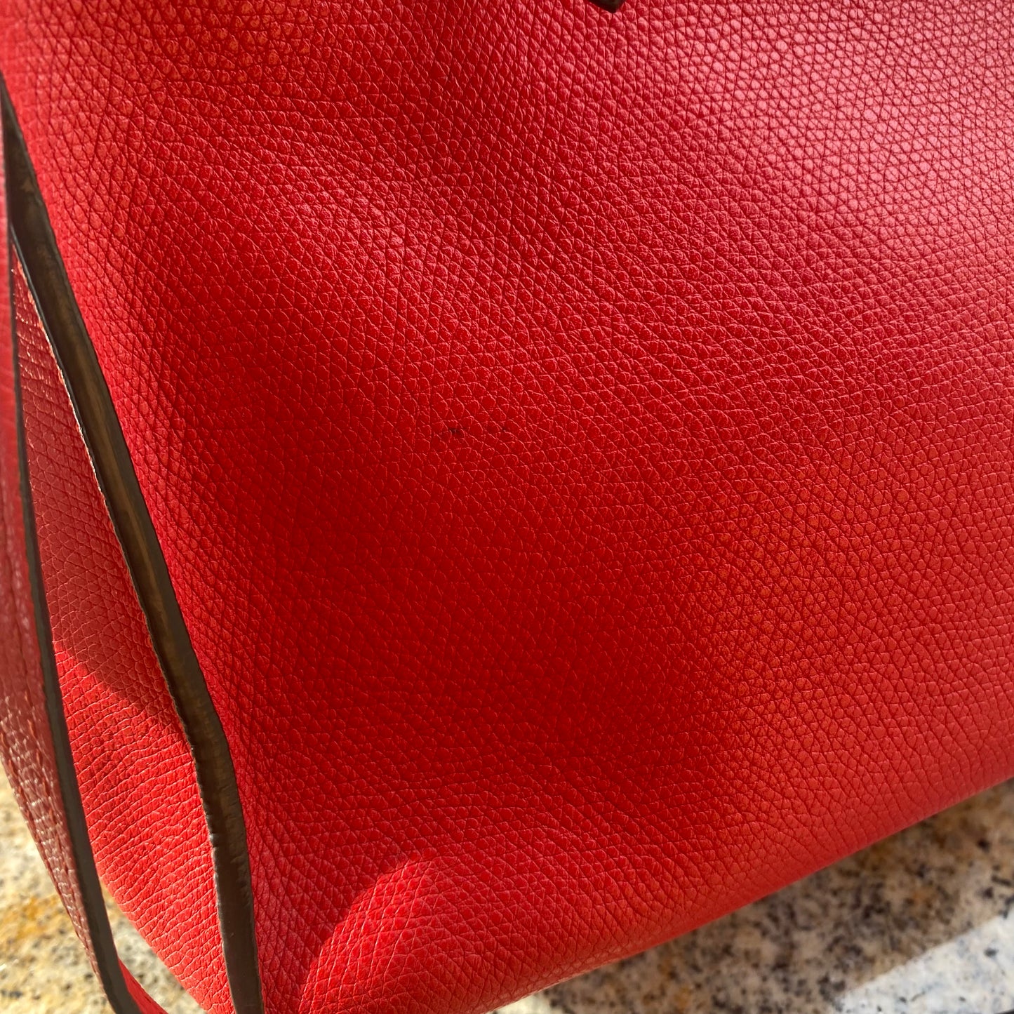 Balenciaga Grained Calfskin Plate Papier A6 Zip Around Tote