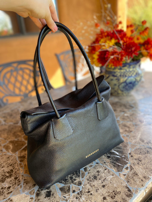 Burberry Baynard Medium Pebbled Leather Tote