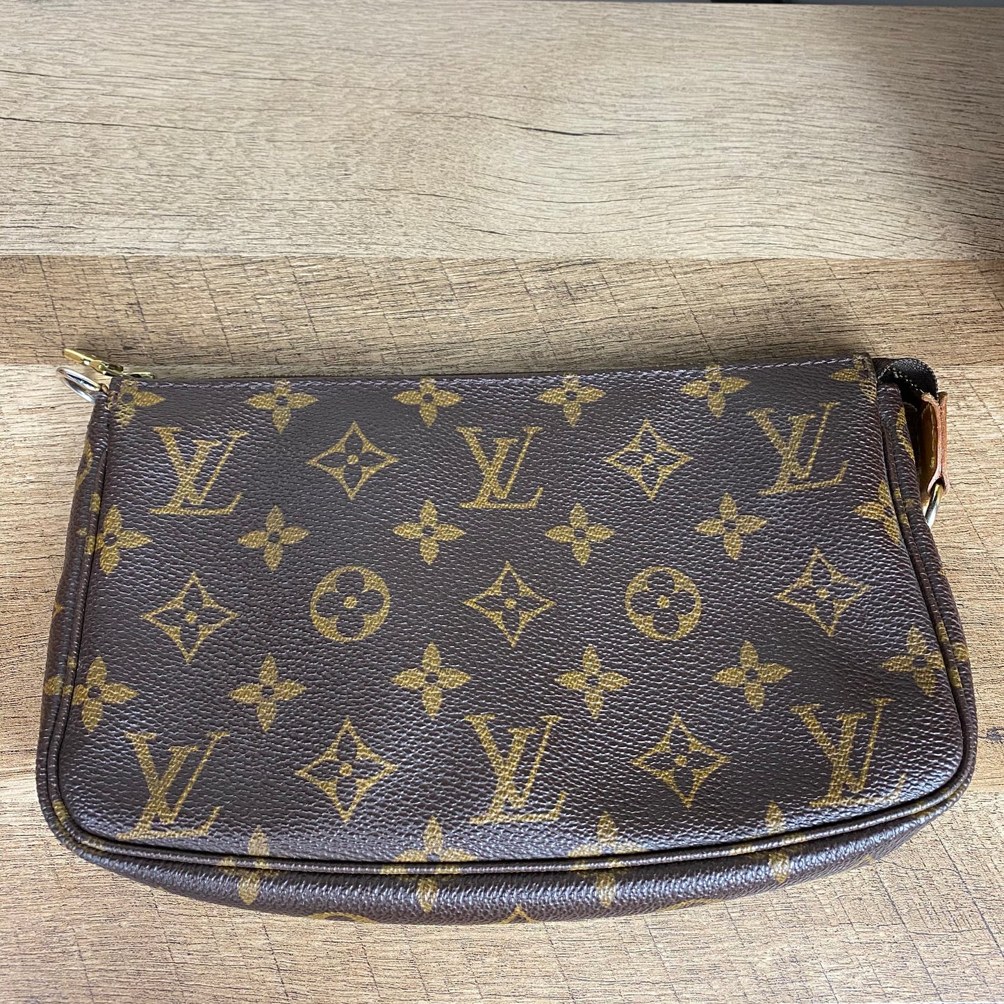 Louis Vuitton 1999 Vintage Pochette Accessoires