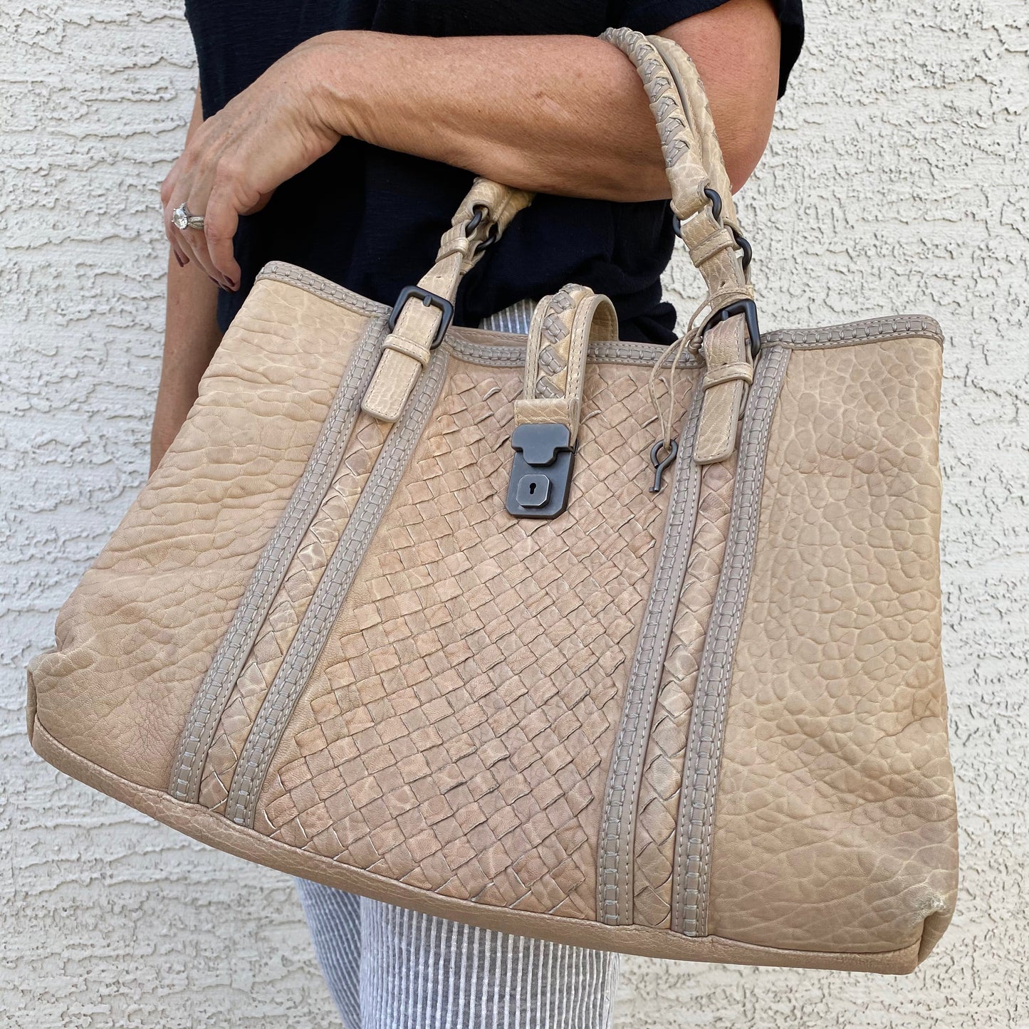 Bottega Veneta Leather Medium Roma Tote