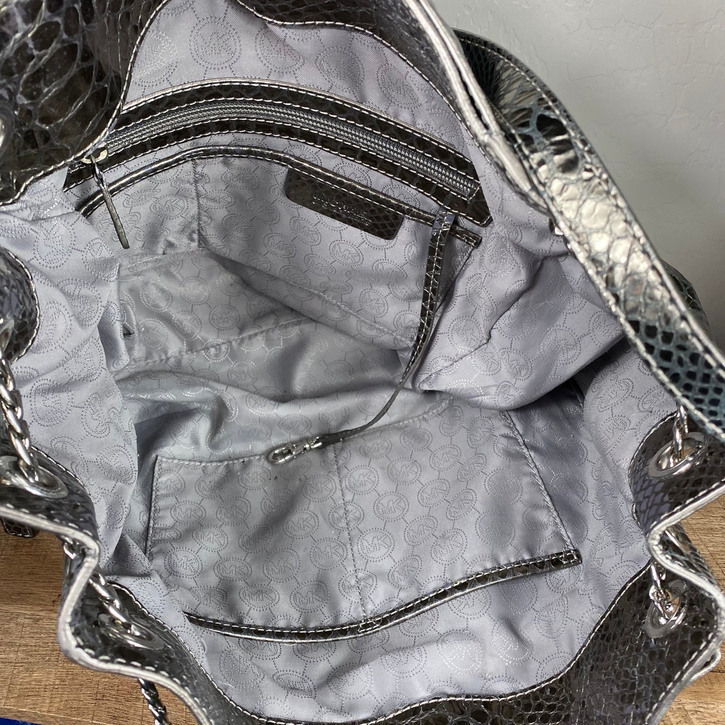 Michael Kors Jet Set Chain Shoulder Bag
